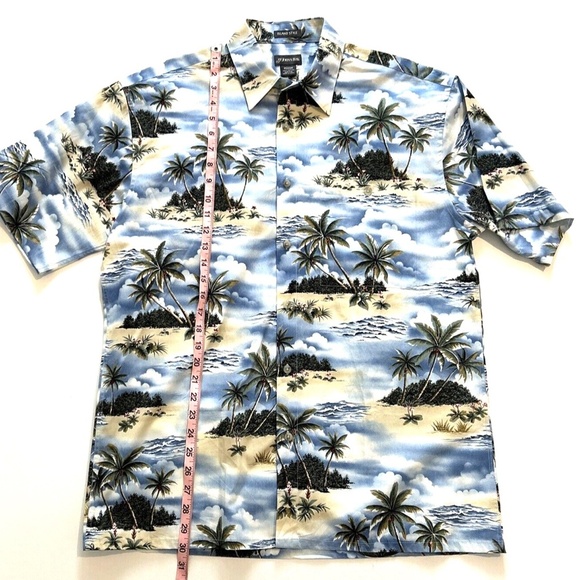 St. Johns Bay Island Style Men's Short Sleeve Hawaiian Button Size Medium - Picture 4 of 6